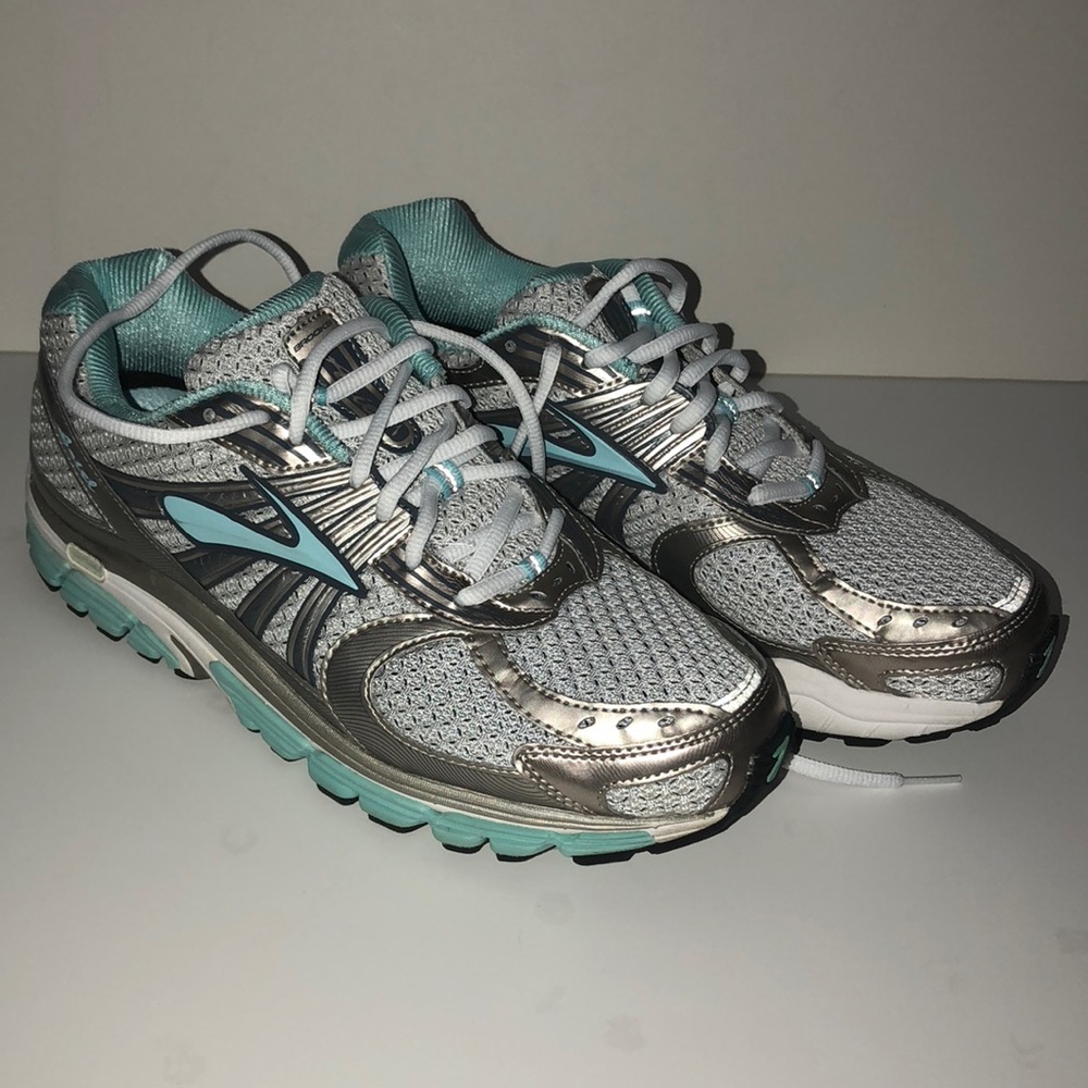 BROOKS Ariel